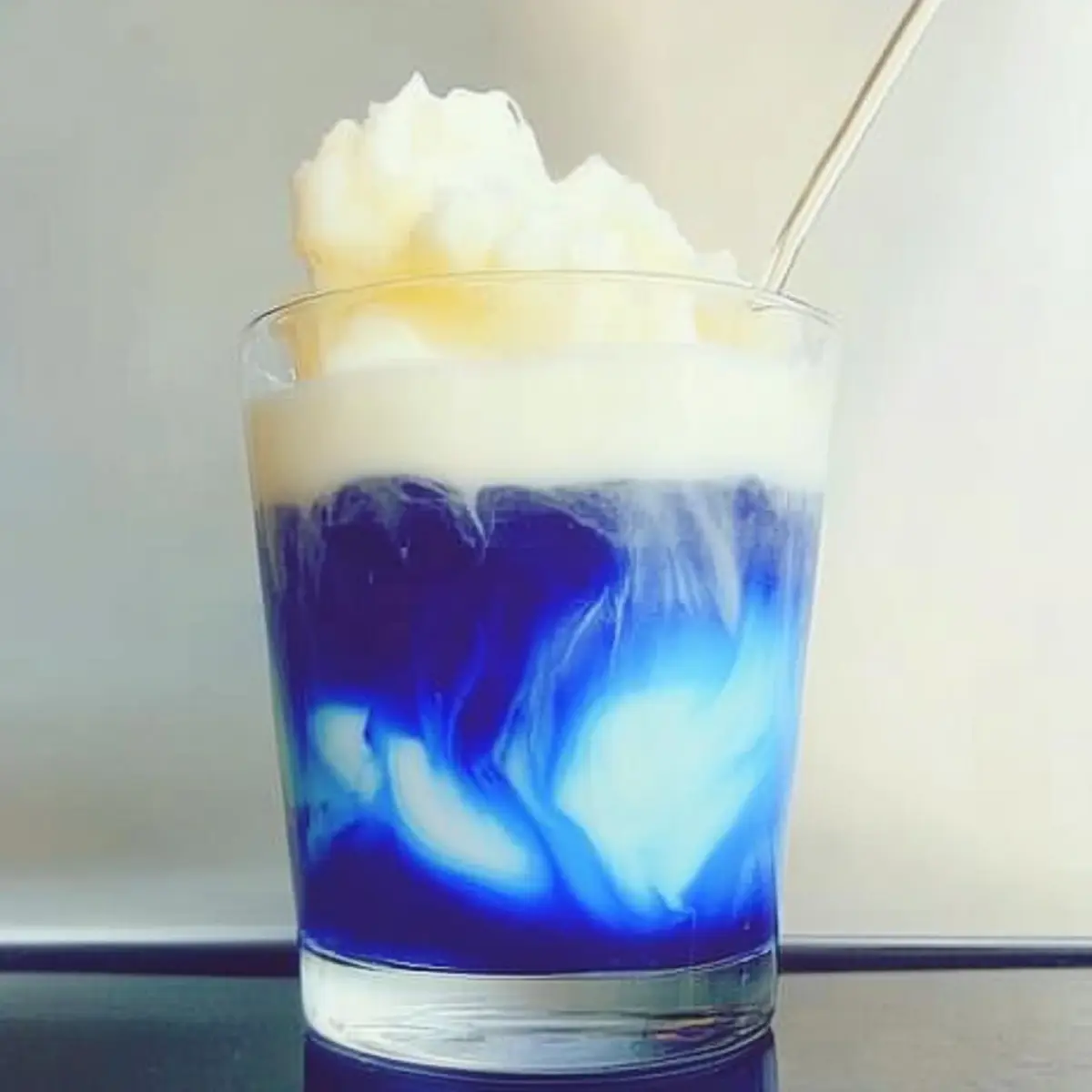Vibrant Iced Blue Tea Latte Recipe for a Stunning Sip