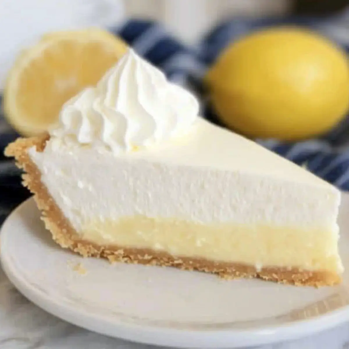 Creamy Lemon Jello Pie: The Ultimate No-Bake Refreshment