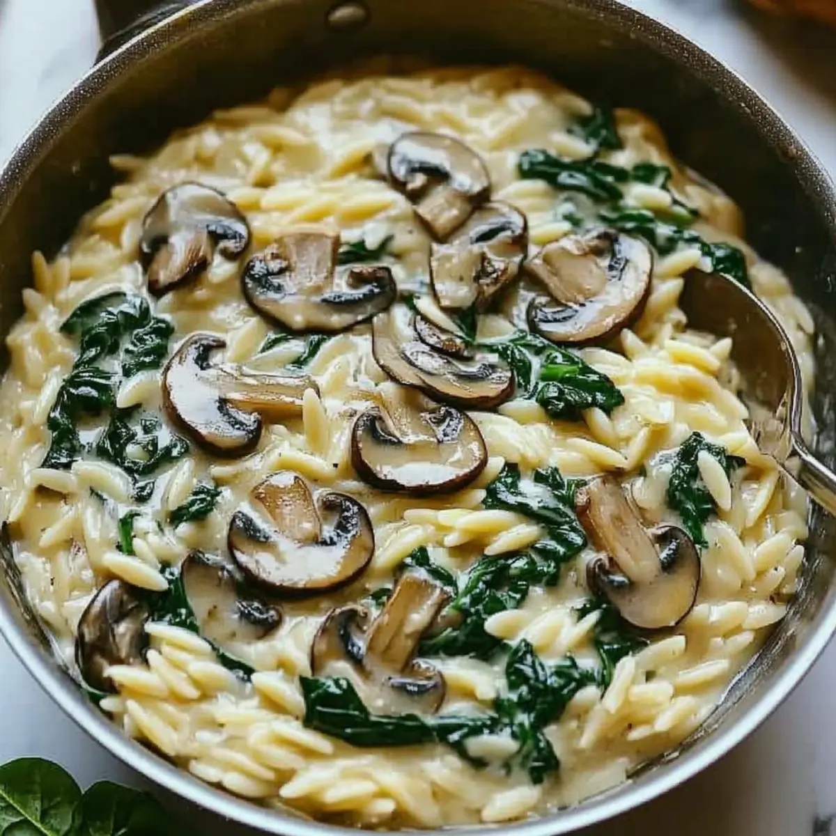 Mushroom and Spinach Orzo: Creamy Comfort in a Bowl